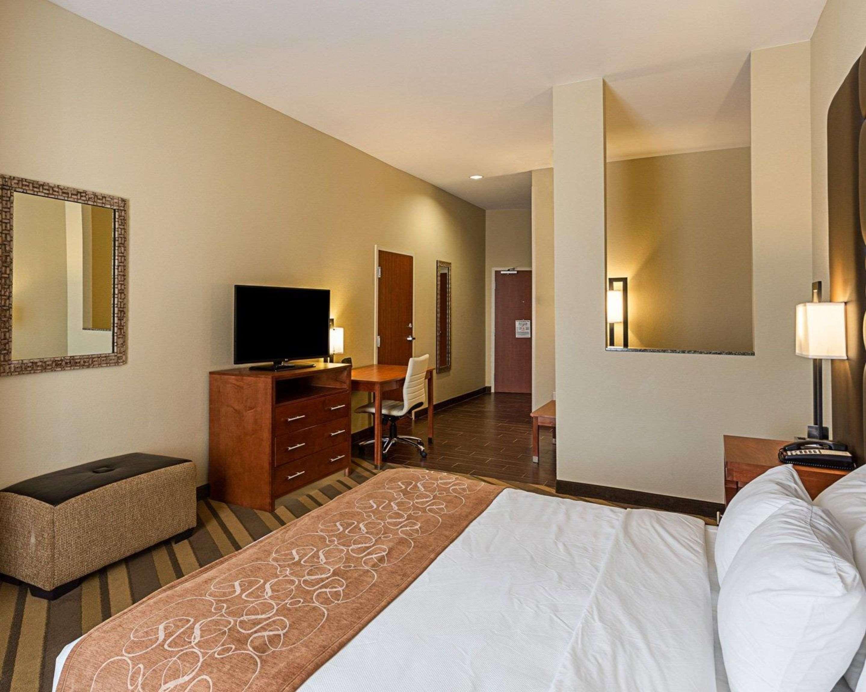 Comfort Near Tanger Outlet Mall