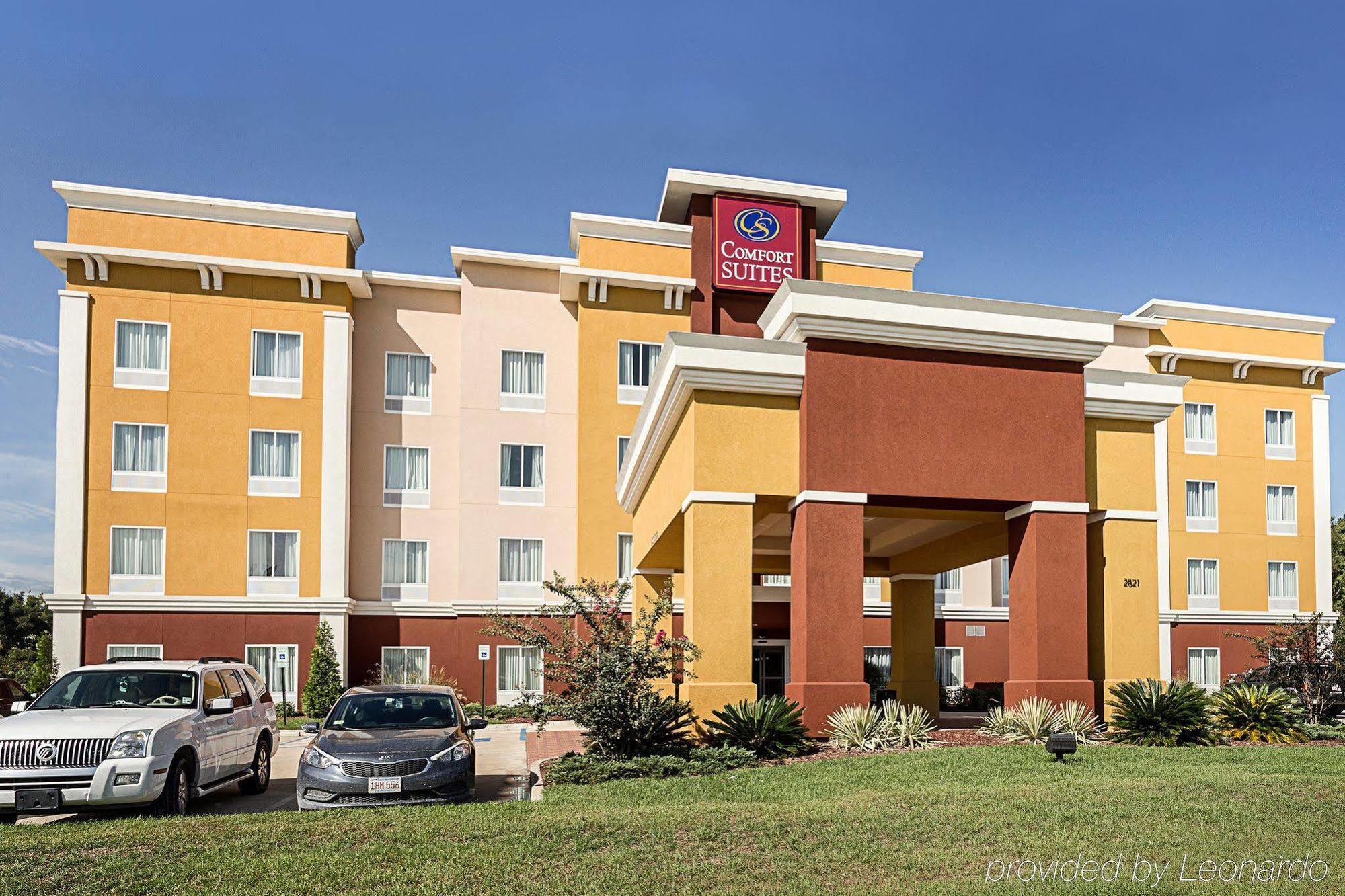 Comfort Near Tanger Outlet Mall 3* Gonzales